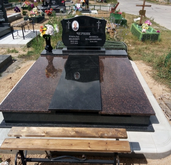 Памятник двойной 127